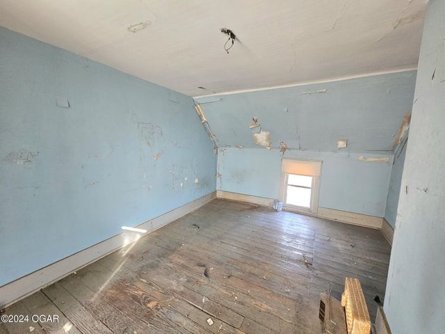 444 E 8th Street, Baxter Springs, KS 66713