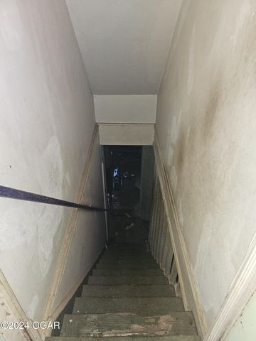 444 E 8th Street, Baxter Springs, KS 66713