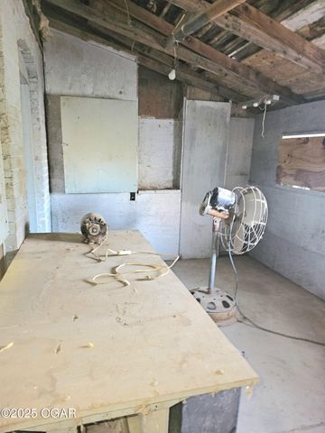 444 E 8th Street, Baxter Springs, KS 66713