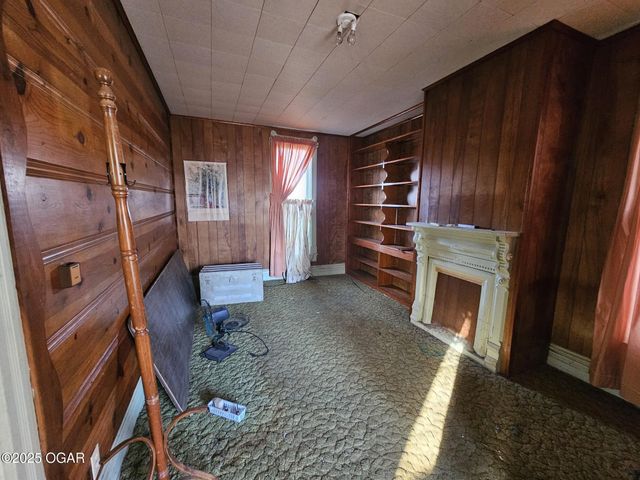 444 E 8th Street, Baxter Springs, KS 66713