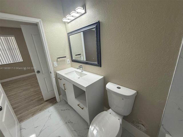 1651 SE 28th Ct 102, Homestead, FL 33035