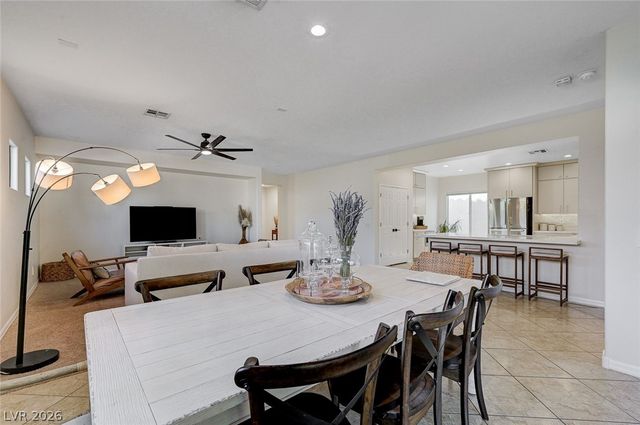 8225 Alden Pines Court, Las Vegas, NV 89131