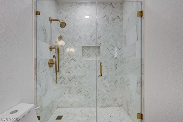 8225 Alden Pines Court, Las Vegas, NV 89131