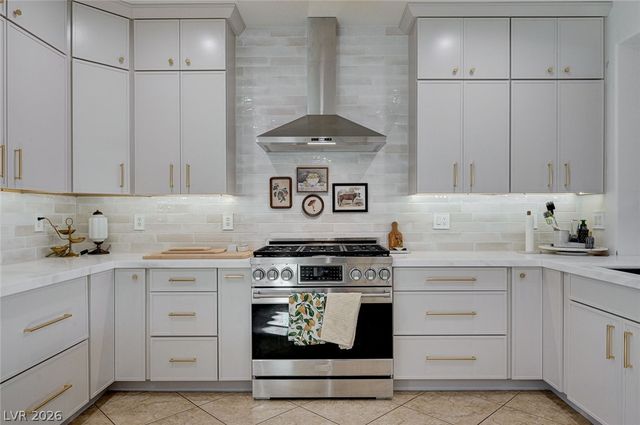 8225 Alden Pines Court, Las Vegas, NV 89131