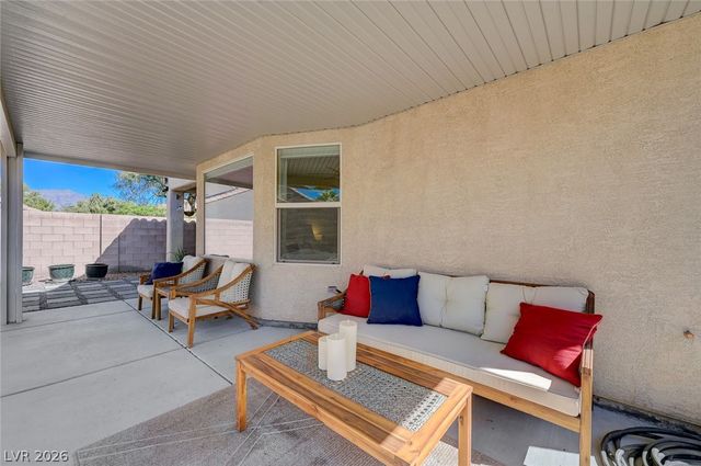 8225 Alden Pines Court, Las Vegas, NV 89131