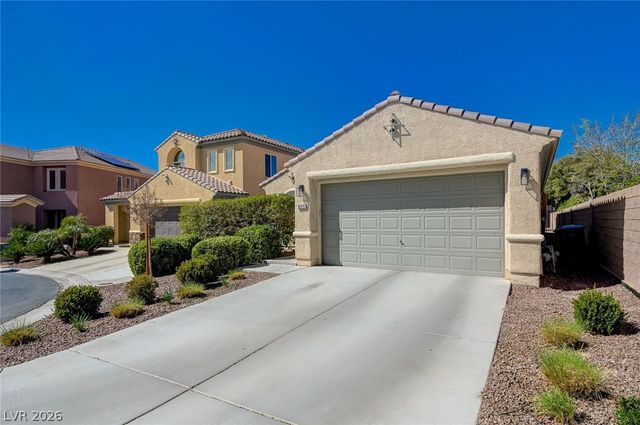 8225 Alden Pines Court, Las Vegas, NV 89131