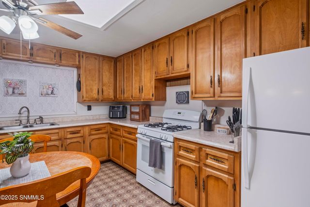 5351 Cristo Rey Street, Dona Ana, NM 88032