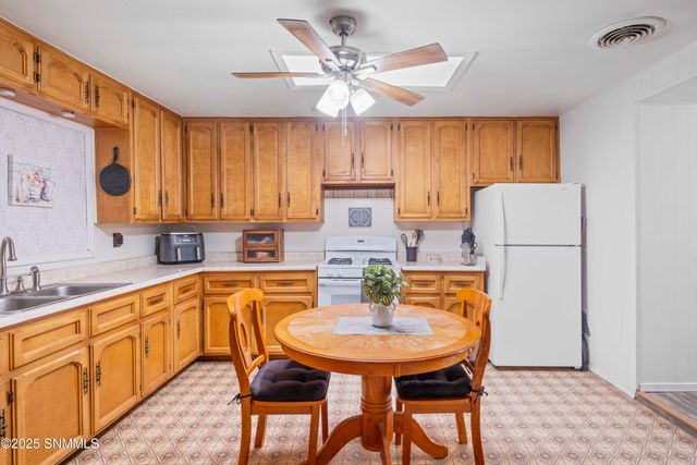 5351 Cristo Rey Street, Dona Ana, NM 88032