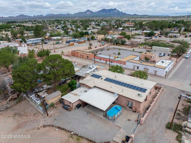 5351 Cristo Rey Street, Dona Ana, NM 88032