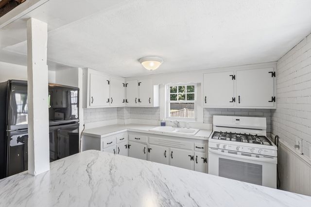 39 Main St, Saugus, MA 01906