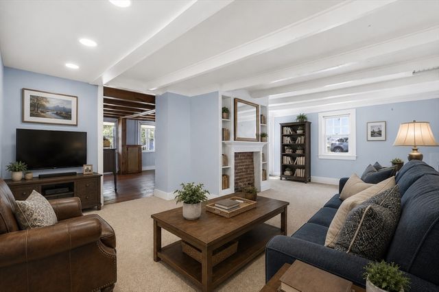 39 Main St, Saugus, MA 01906