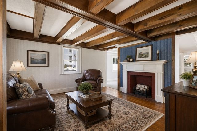 39 Main St, Saugus, MA 01906
