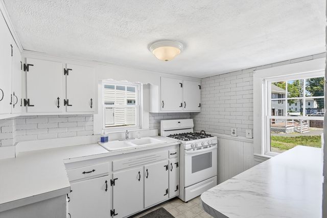 39 Main St, Saugus, MA 01906