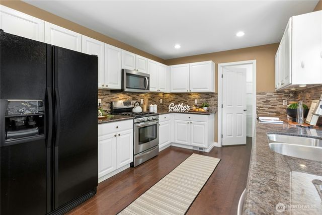 9512 226th Place NE, Redmond, WA 98053