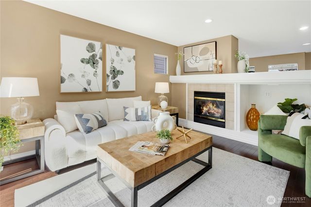9512 226th Place NE, Redmond, WA 98053