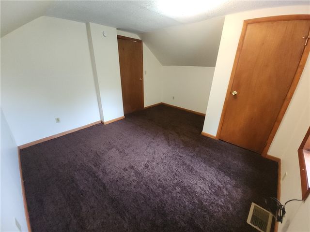 8 Elm Street, Bessemer, PA 16112