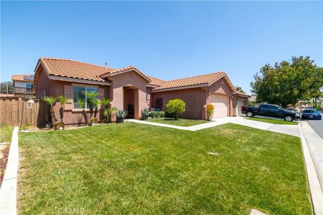 217 La Amistad, Hemet, CA 92545