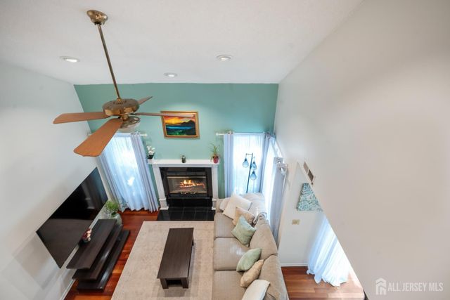 112 Lloyd Court, East Brunswick, NJ 08816