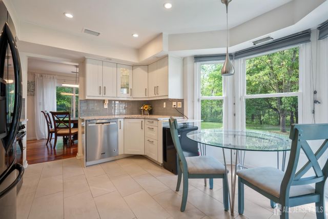 112 Lloyd Court, East Brunswick, NJ 08816