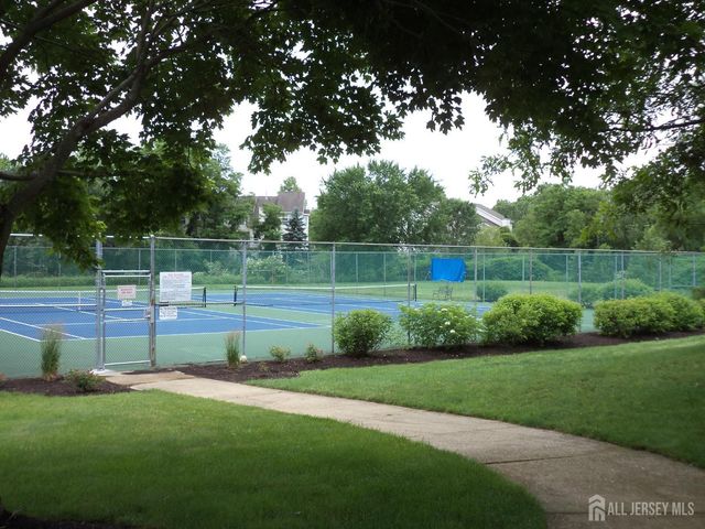 112 Lloyd Court, East Brunswick, NJ 08816