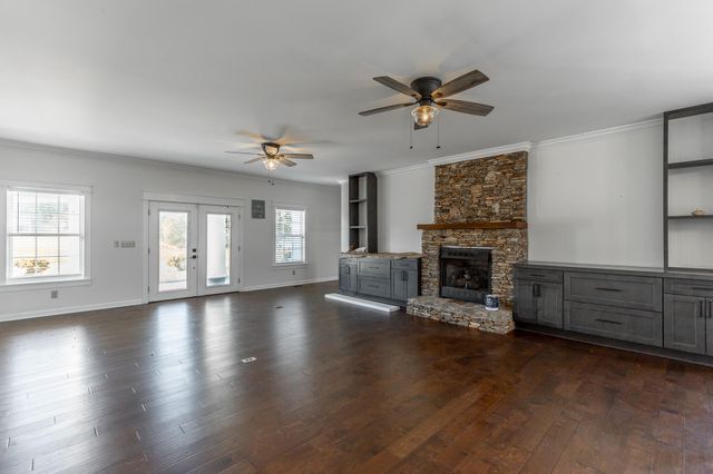 150 Ken Visage Lane, Lafayette, GA 30728