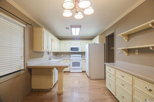 2101 Tanglewood Drive, Jonesboro, AR 72401