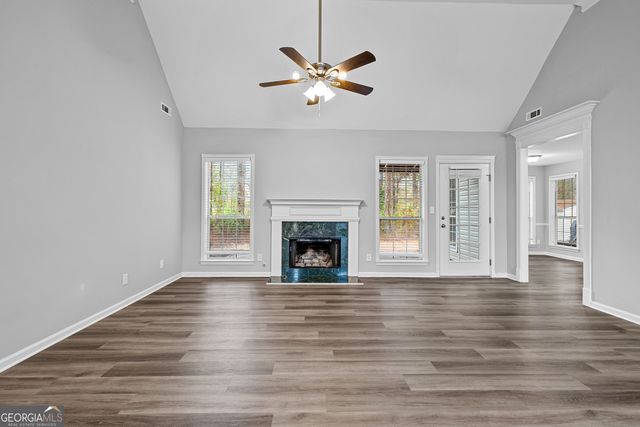 193 Kingsbrook Circle, Newnan, GA 30265