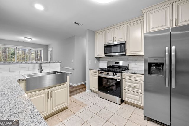 193 Kingsbrook Circle, Newnan, GA 30265