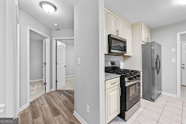 193 Kingsbrook Circle, Newnan, GA 30265