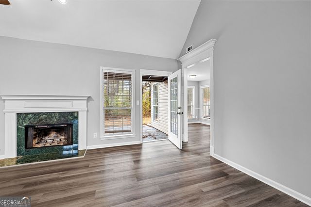 193 Kingsbrook Circle, Newnan, GA 30265