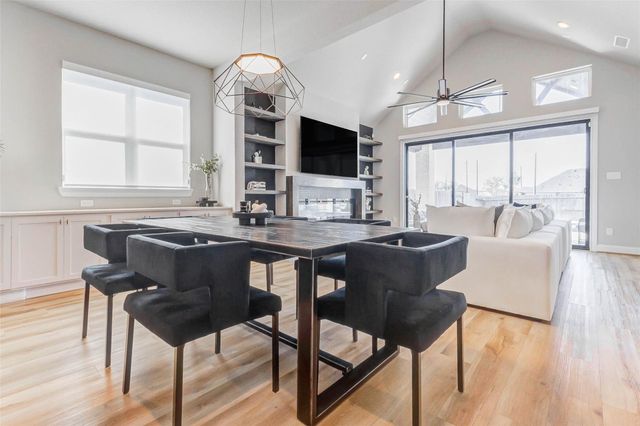 1719 Rustling Creek Drive, Missouri City, TX 77459