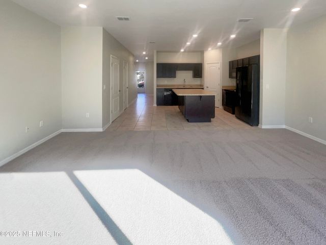 10560 MAIDSTONE COVE Drive, Jacksonville, FL 32218