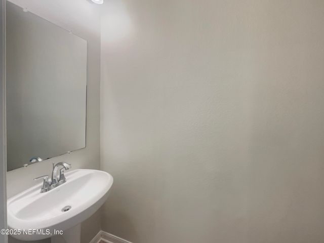 10560 MAIDSTONE COVE Drive, Jacksonville, FL 32218