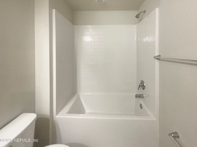 10560 MAIDSTONE COVE Drive, Jacksonville, FL 32218