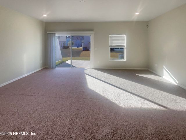 10560 MAIDSTONE COVE Drive, Jacksonville, FL 32218