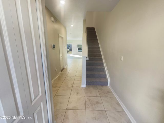 10560 MAIDSTONE COVE Drive, Jacksonville, FL 32218