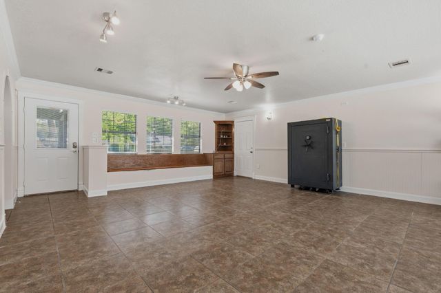10985 Woods Lane, Cleveland, TX 77328