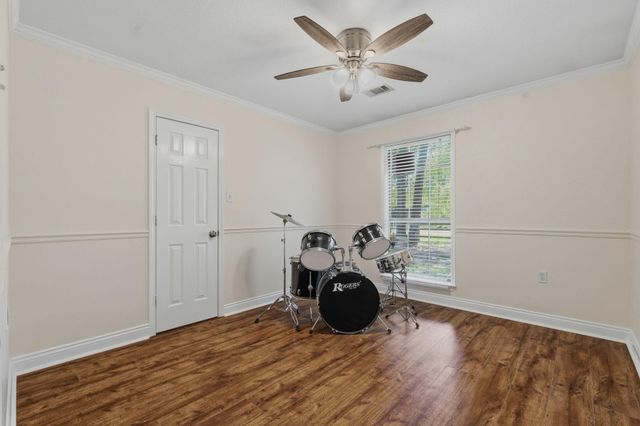 10985 Woods Lane, Cleveland, TX 77328