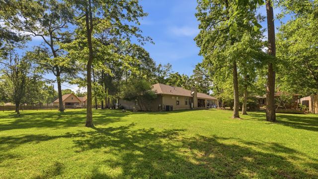 10985 Woods Lane, Cleveland, TX 77328