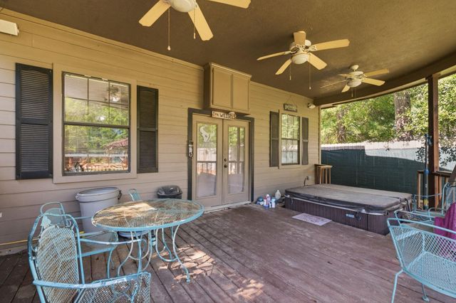 10985 Woods Lane, Cleveland, TX 77328