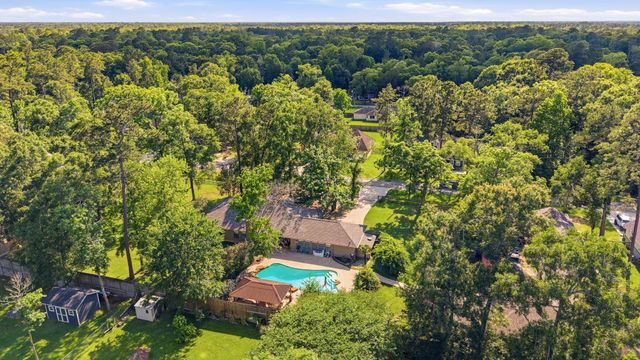 10985 Woods Lane, Cleveland, TX 77328