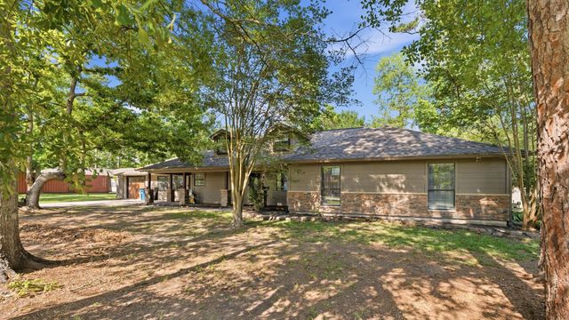 10985 Woods Lane, Cleveland, TX 77328