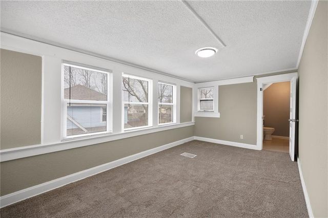 1036 Sandusky Avenue, Kansas City, KS 66102