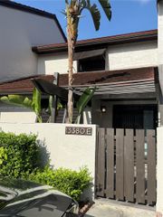 13380 SW 91st Ter E, Miami, FL 33186