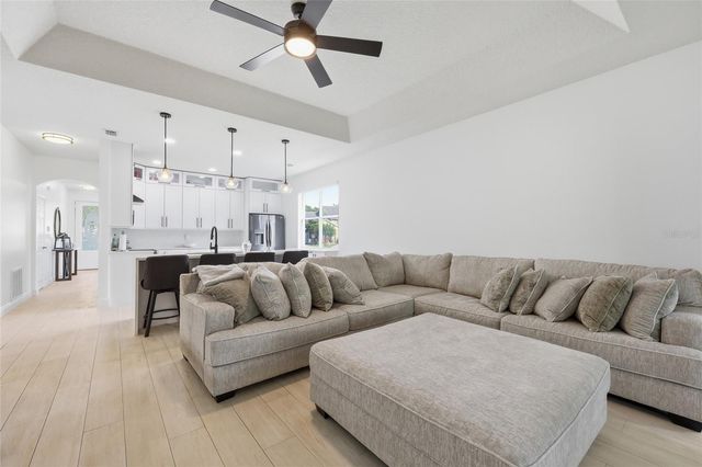 14033 BRADBURY ROAD, Orlando, FL 32828