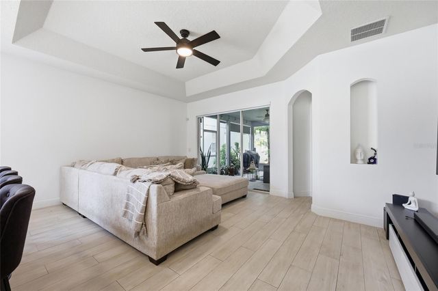 14033 BRADBURY ROAD, Orlando, FL 32828