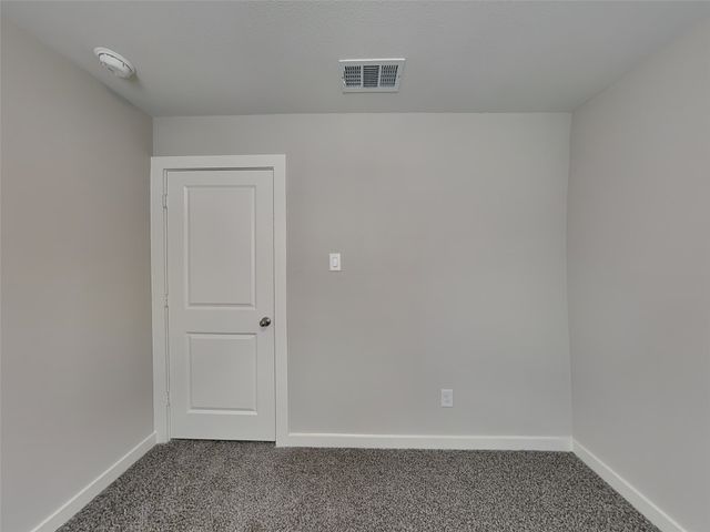 1029 Fallgate Drive, Saginaw, TX 76179