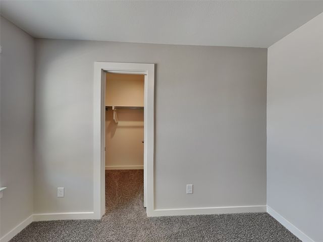 1029 Fallgate Drive, Saginaw, TX 76179