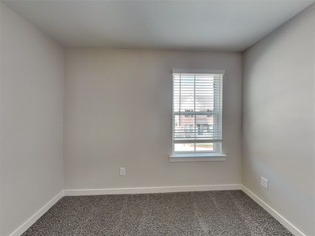 1029 Fallgate Drive, Saginaw, TX 76179