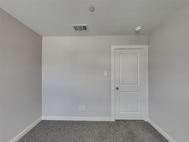 1029 Fallgate Drive, Saginaw, TX 76179